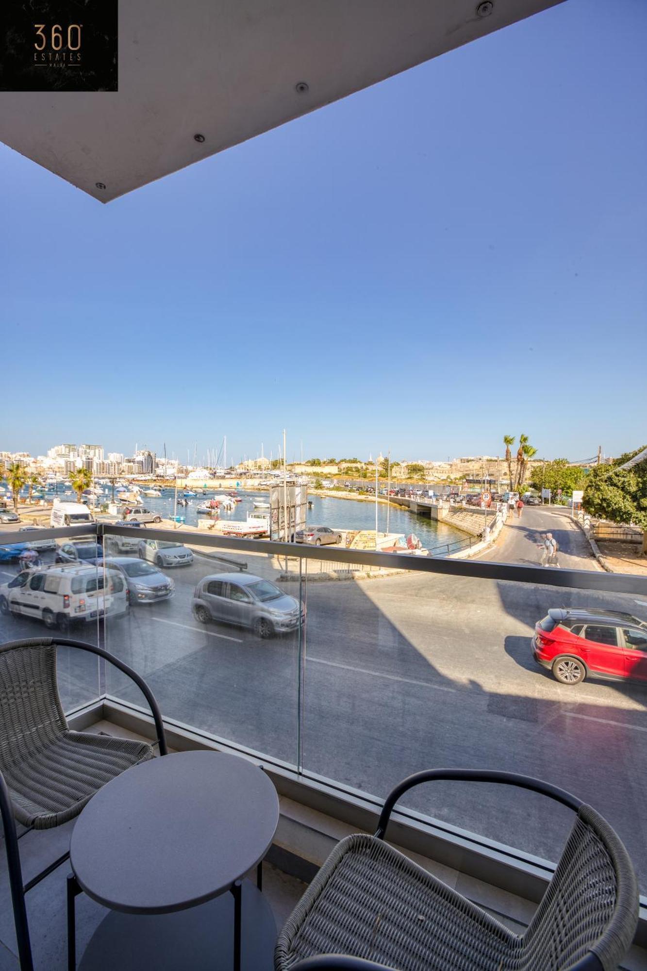 Gzira'S Seashore Stayaway Close To Manuel Island エクステリア 写真